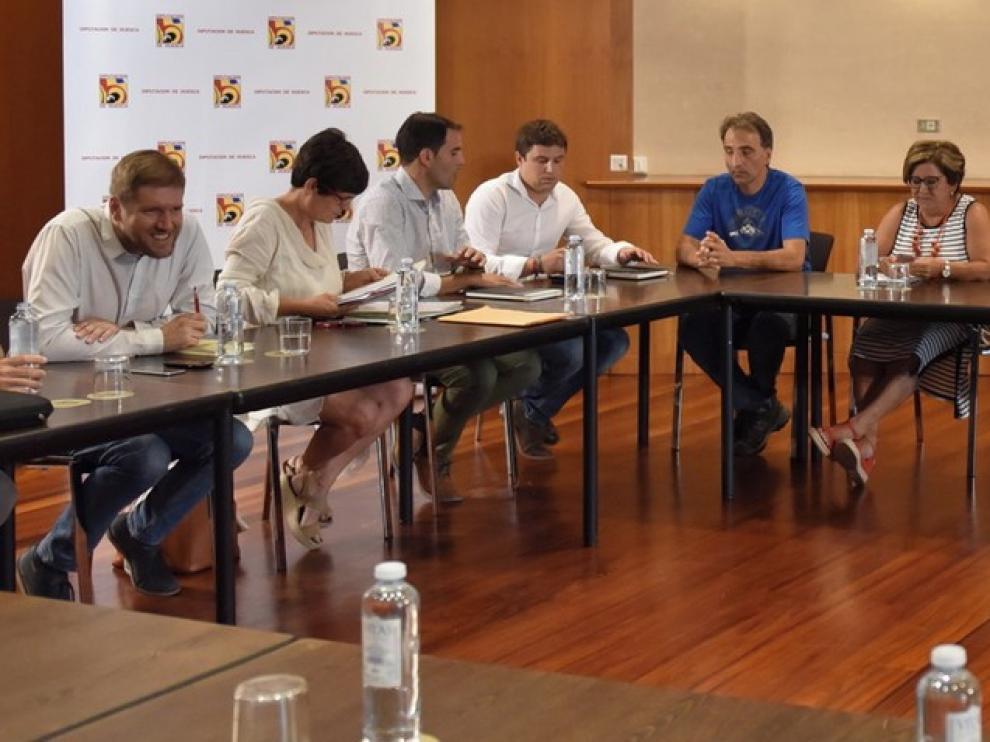 La DPH solicita levantar la suspensión de las oposiciones de bomberos