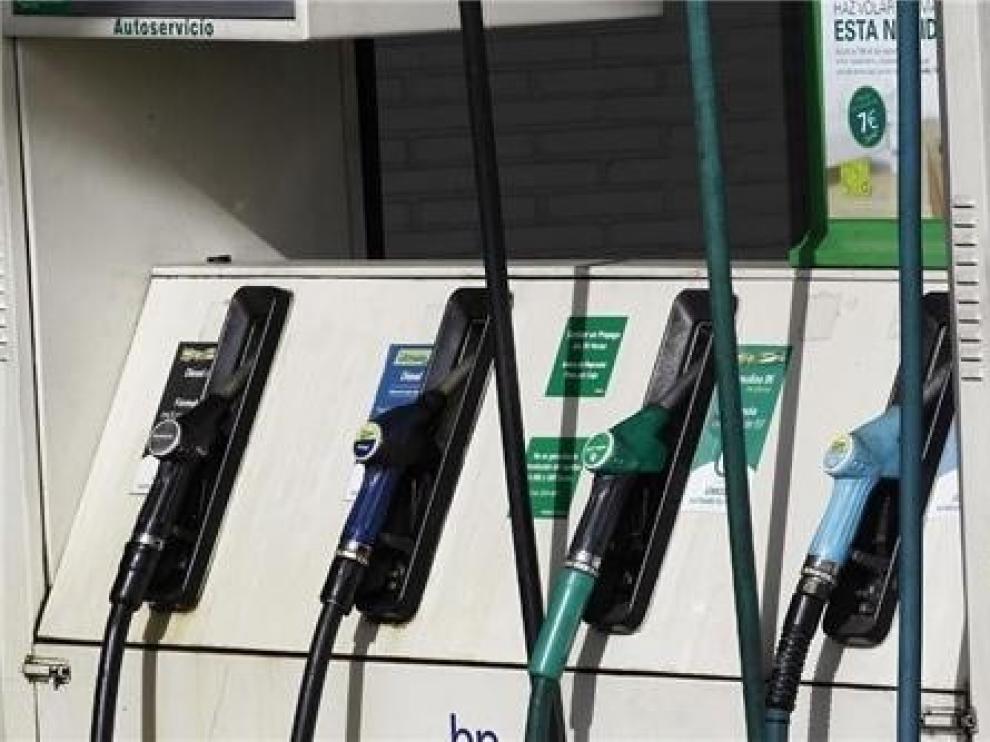 Los carburantes llevan al 0,8 % la inflación al cierre de 2019