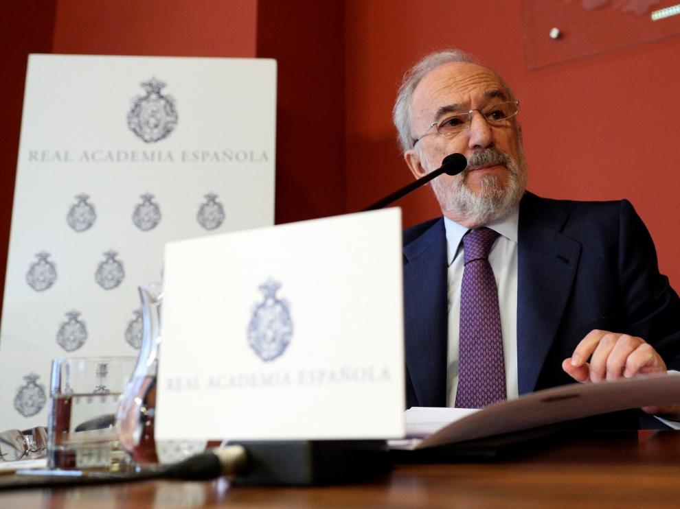 La RAE recomienda incluir 'Reina' y 'princesa' en la Constitución y abre la puerta a desdoblar cargos