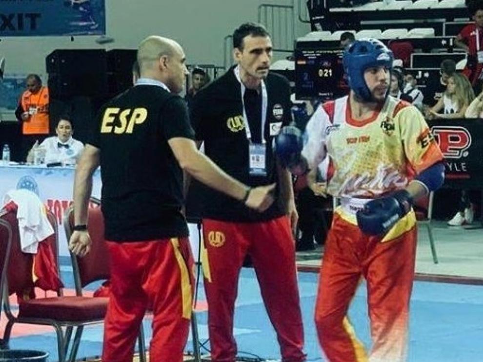 Ángel Alcoba se mantiene en el Top 20 del mundo