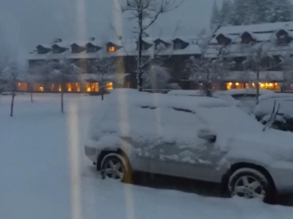 Las carreteras de Huesca van recuperando poco a poco la normalidad tras las últimas nieves