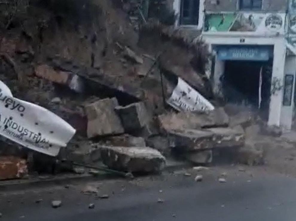 Las instensas lluvias provocan el derrumbe de una ladera en Aínsa