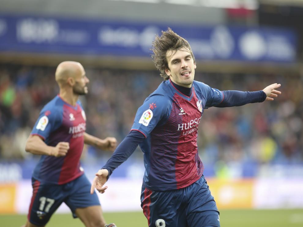 TODAS LAS IMÁGENES del partido Huesca-Lugo con victoria para los oscenses