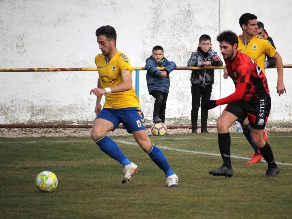 El Robres ve truncada su buena racha en su visita al Villanueva