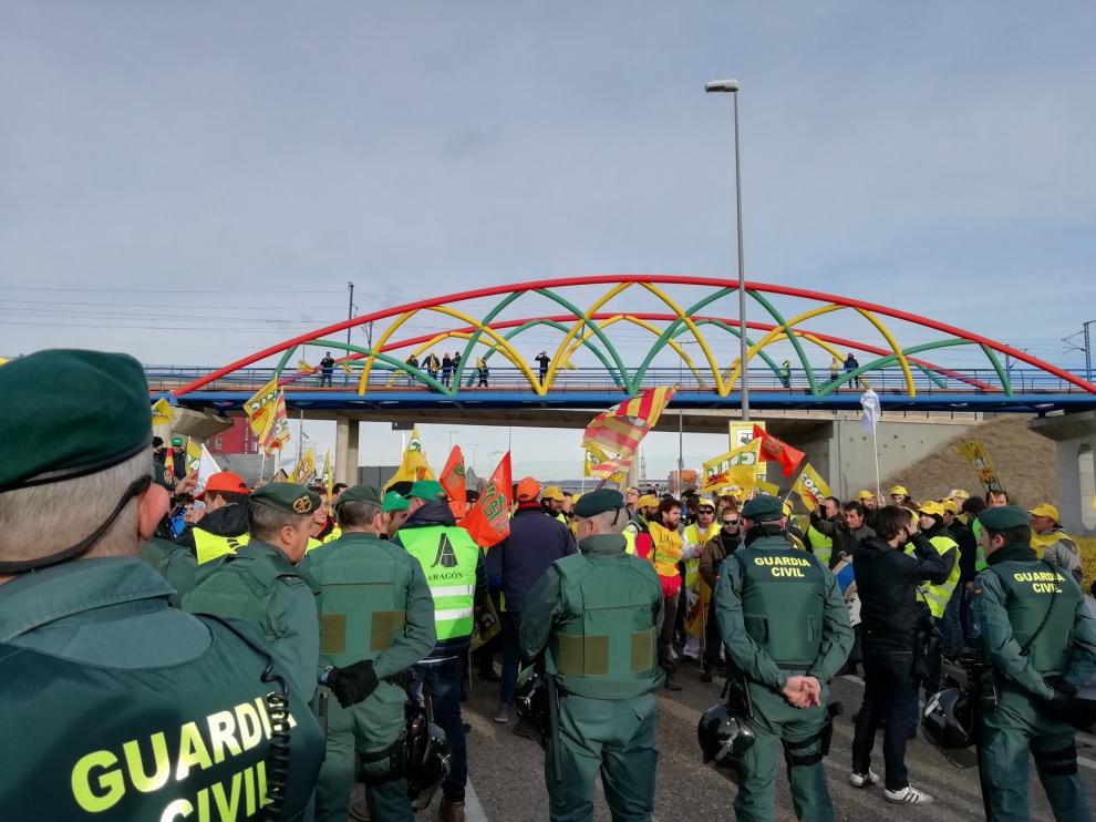 Los colectivos agrarios de Aragón protestan en Zaragoza por la escasa rentabilidad del sector