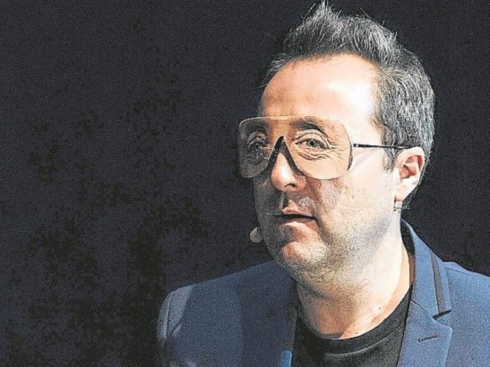 Raúl Pérez: "El humor es el pilar fundamental que mantiene nuestras vidas"