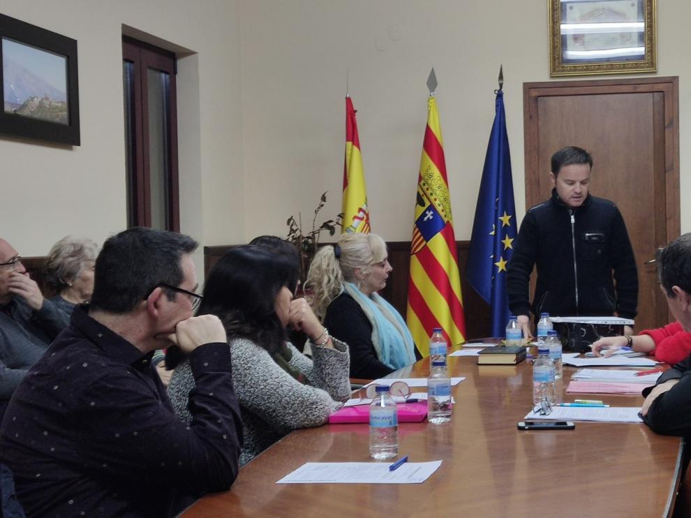 José Luis Usé toma posesión como alcalde de Siétamo