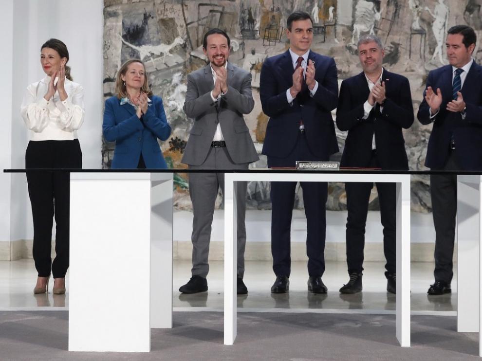 El acuerdo del SMI abre paso a negociar la reforma laboral