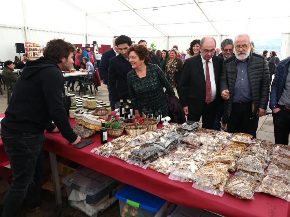 Lambán anuncia una mesa del agua y exige beneficios por las reversiones