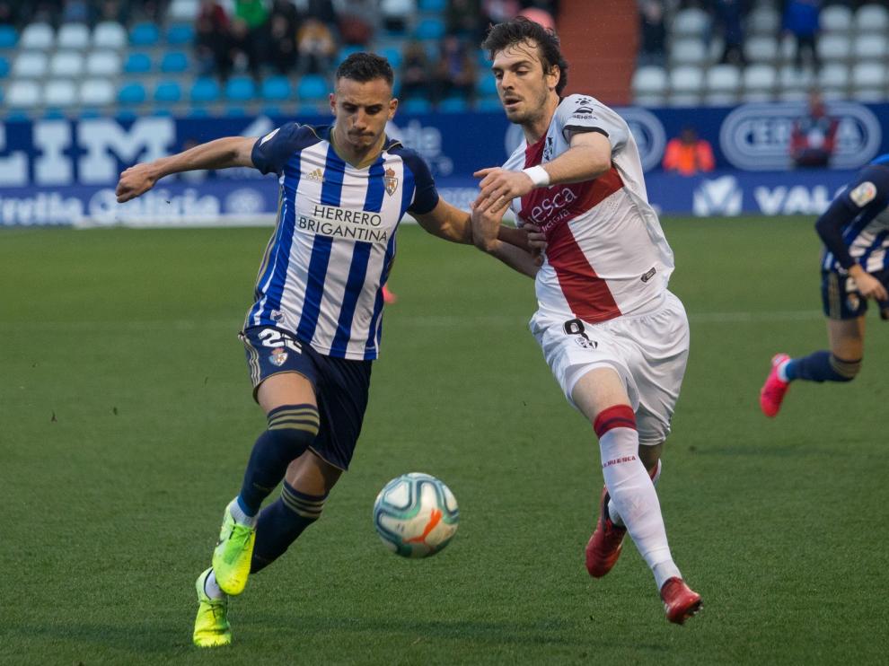 El Huesca vuelve a las andadas y cae ante la Ponferradina (3-1)