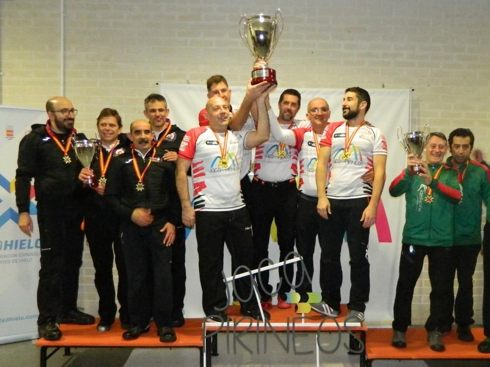 Doble ascenso jaqués a Primera