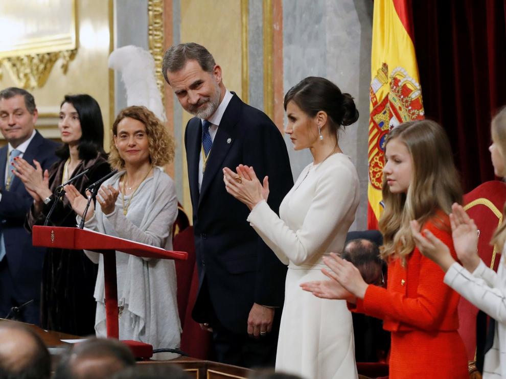 Felipe VI insta a pactar: "España no puede ser de unos contra otros"