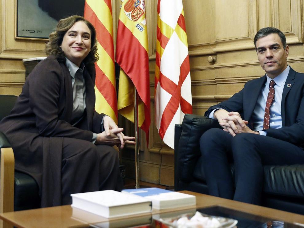 Colau promete a Sánchez que Barcelona será la "principal aliada" para diálogo