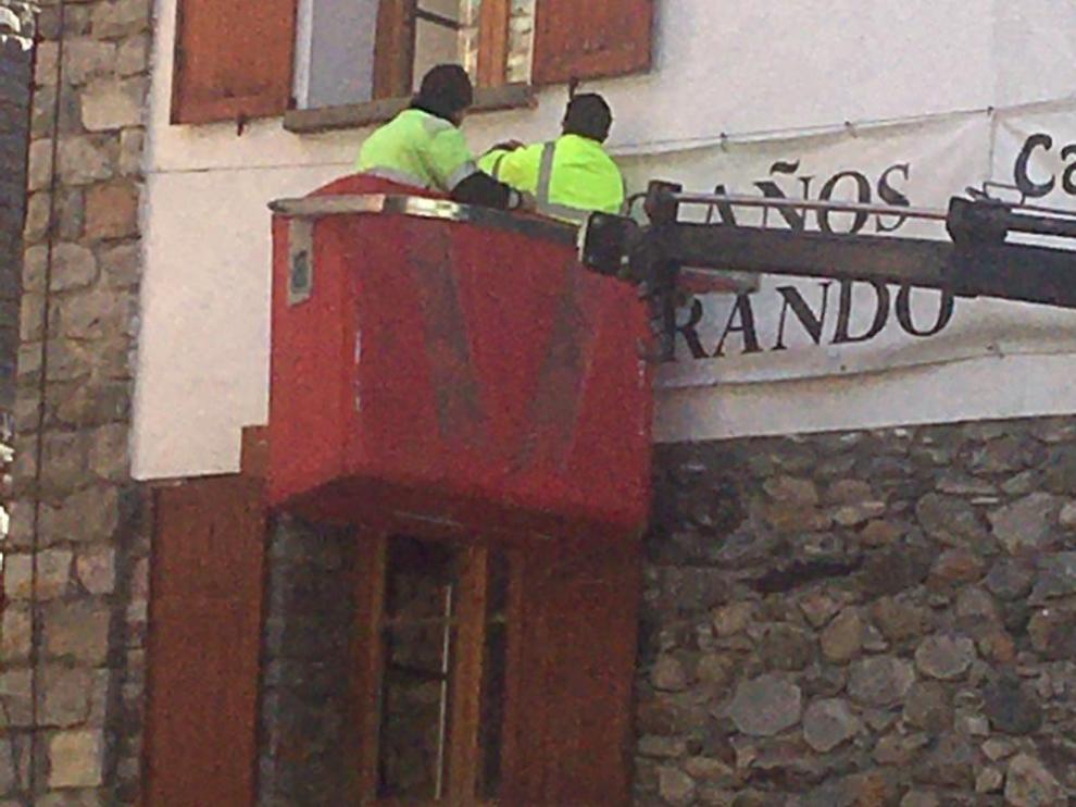 Benasque retira la pancarta por mejoras en la N-260 ante el inicio de los trabajos