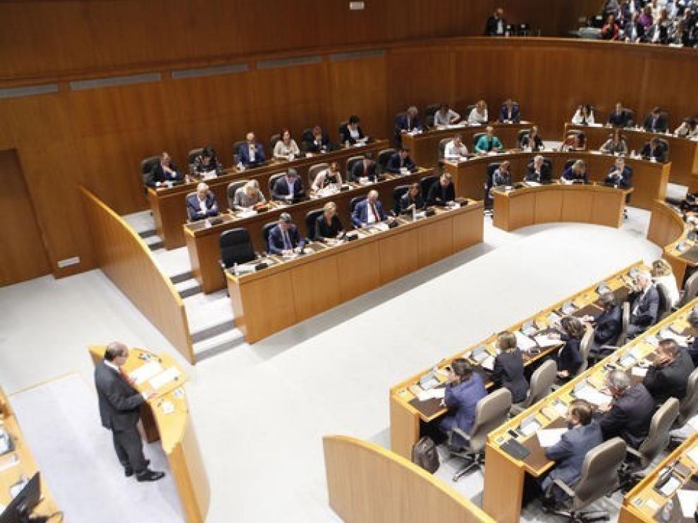 El Gobierno de Aragón aprueba el alza salarial del 2 % para sus funcionarios