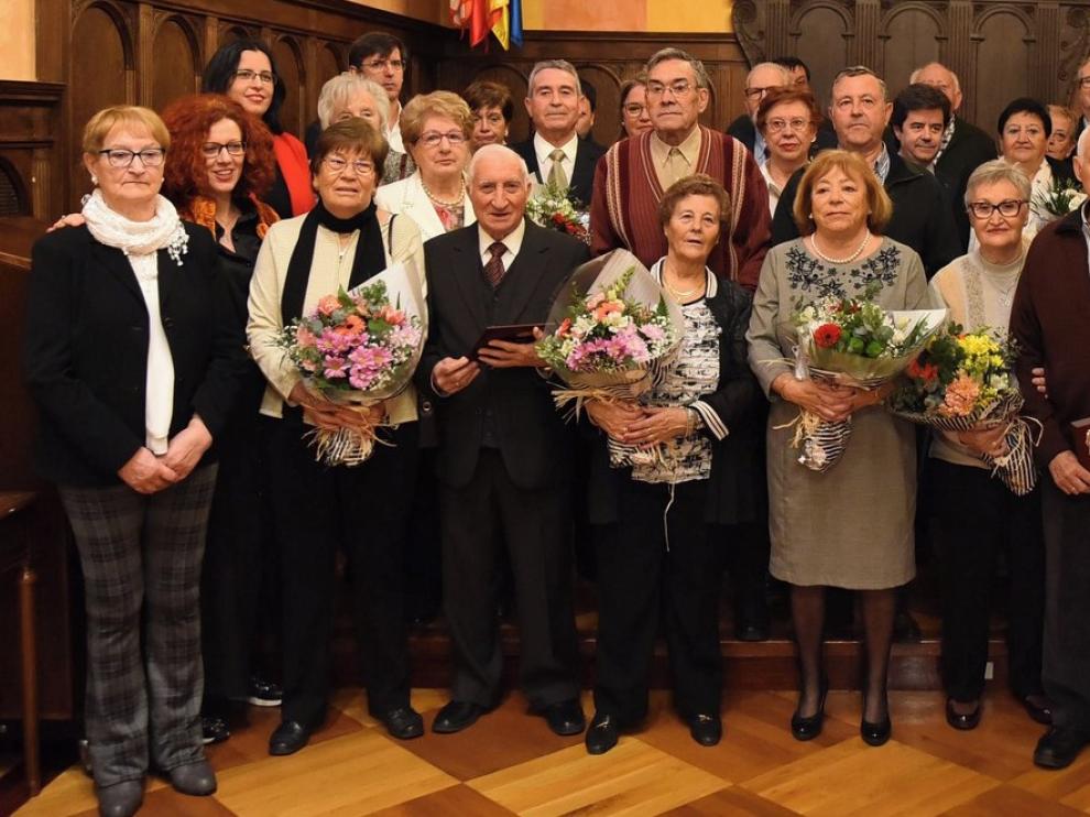 Homenaje en Huesca a diez parejas por sus bodas de oro