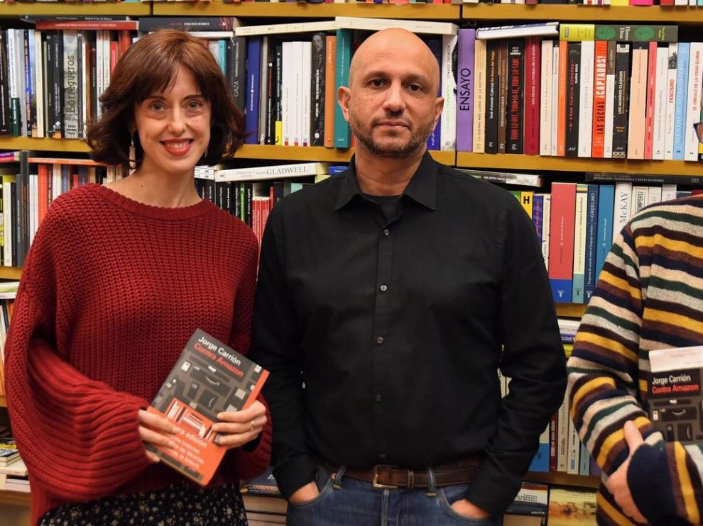 Jorge Carrión: "La lectura digital y la lectura en papel tienen que convivir"
