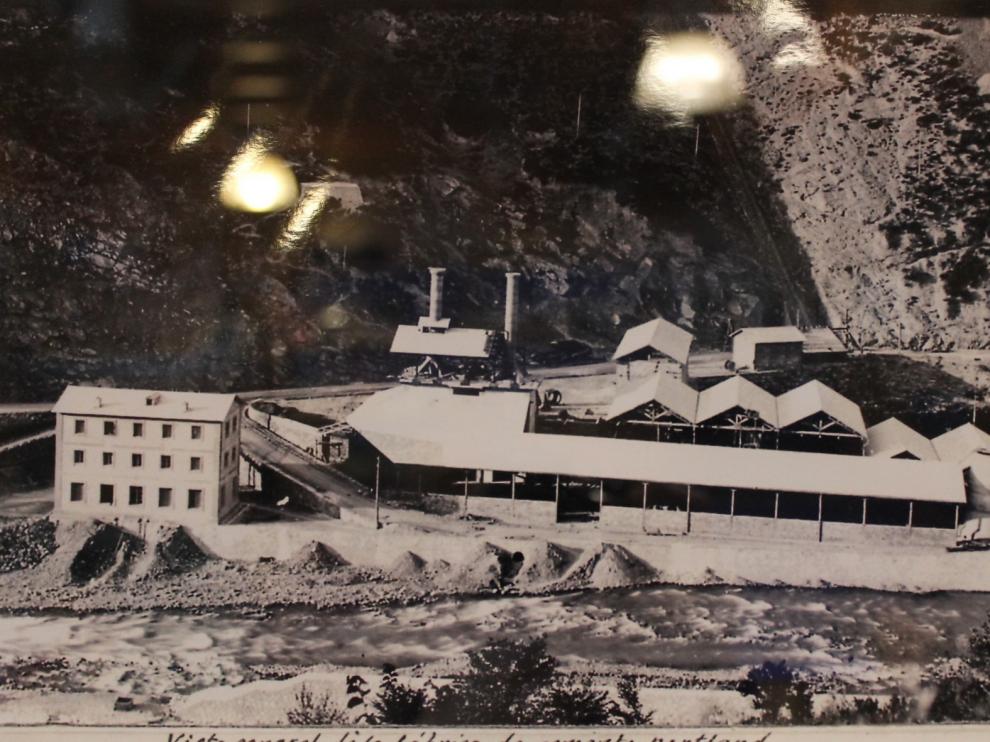 La central eléctrica de Lafortunada, la más grande del Pirineo, se paraliza tras 87 años