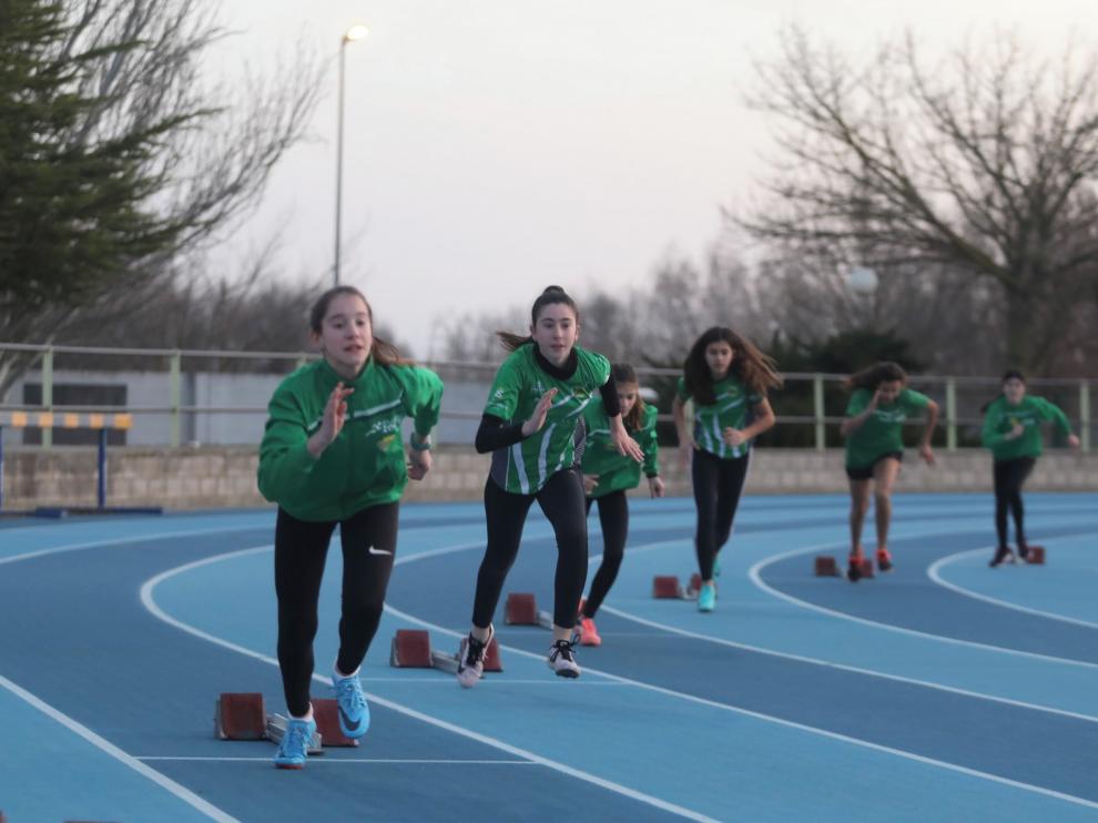 Fontán, López, Alastrué y Manzano lideran la Liga municipal de Atletismo