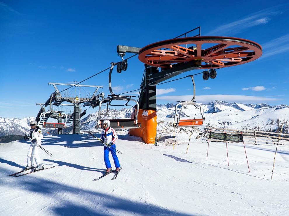 Casi 250 kilómetros esquiables pese a la ausencia de nevadas importantes