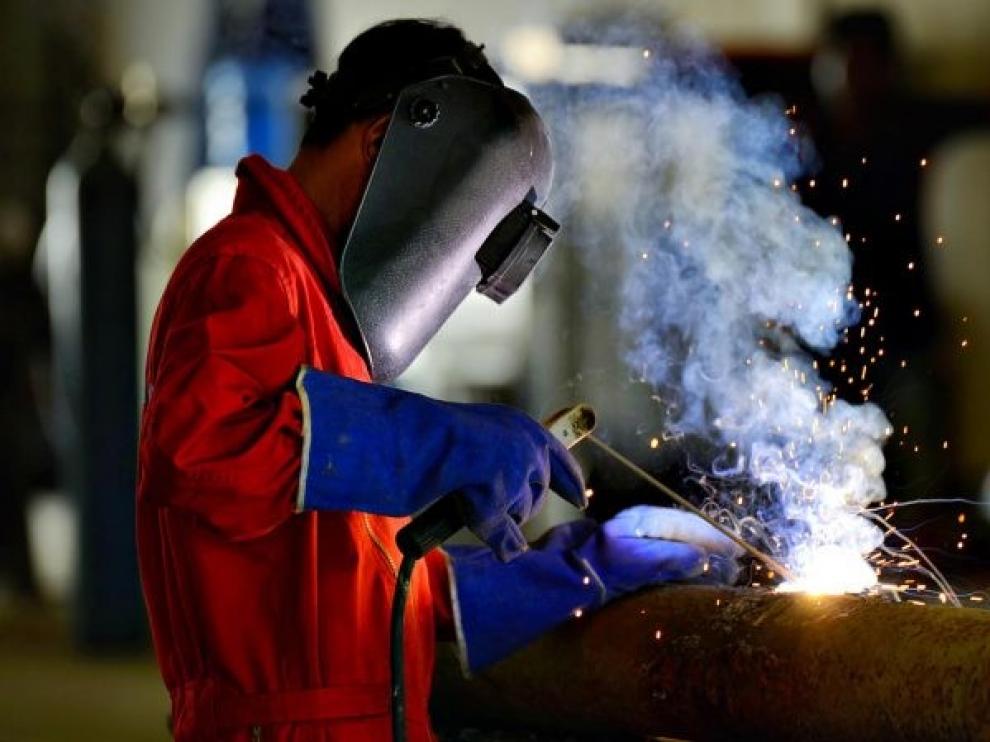 Se buscan ingenieros, entrenadores y soldadores