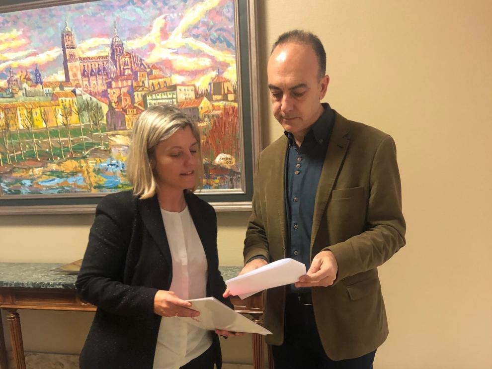 Begoña Nasarre y Alfredo Sancho defienden la regulación de la eutanasia