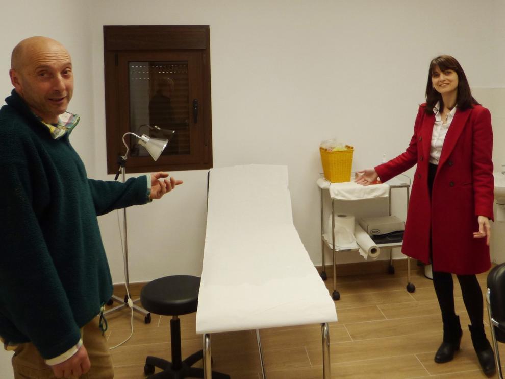 El consultorio médico de Senegüé mejora el estado de su instalación