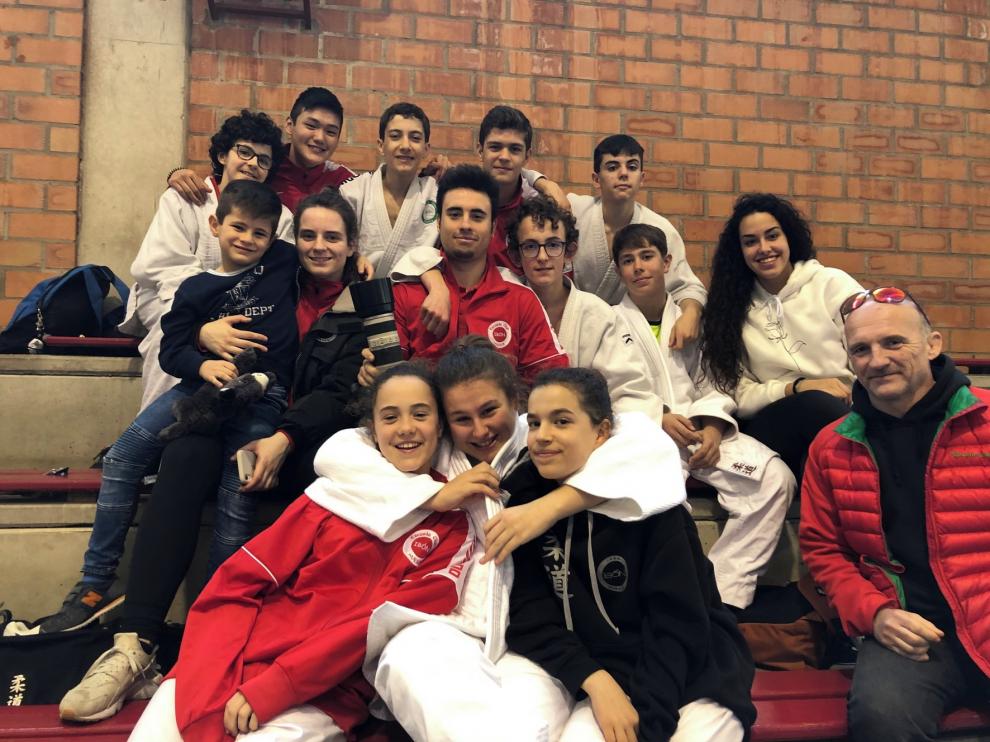 El Regional arranca con muchos metales