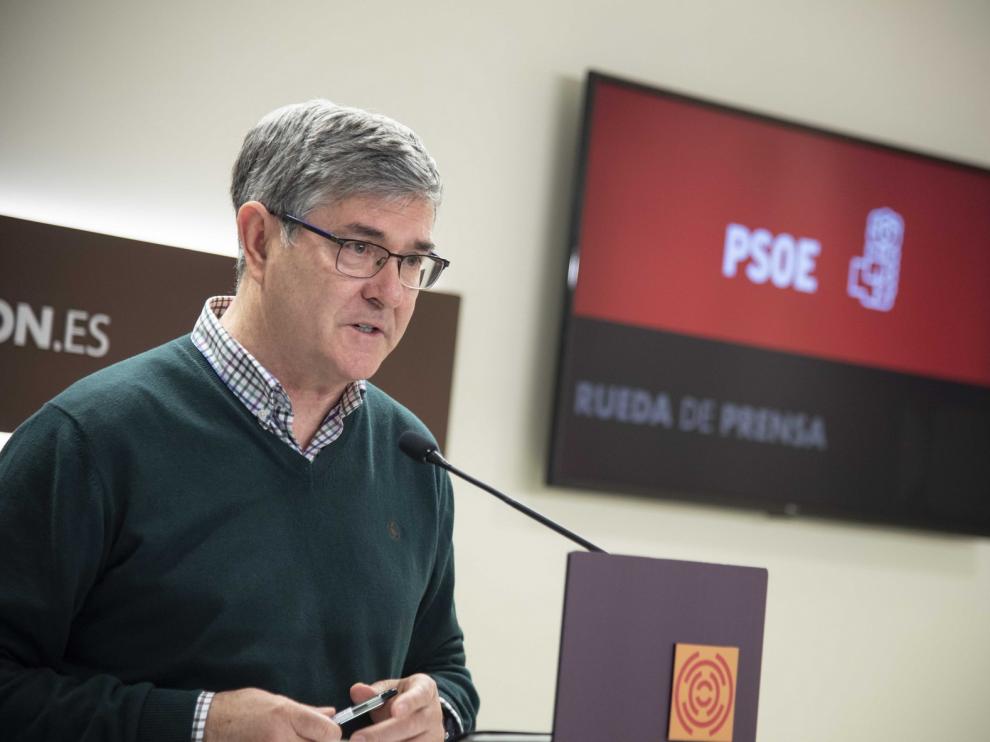 Vicente Guillén manifiesta el apoyo unánime del grupo socialista a la Mesa de Diálogo del Pacto del Agua
