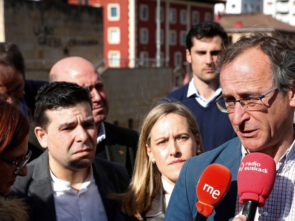 El PP y Cs llegan a un acuerdo para ir juntos a los comicios en el País Vasco con Alonso de candidato