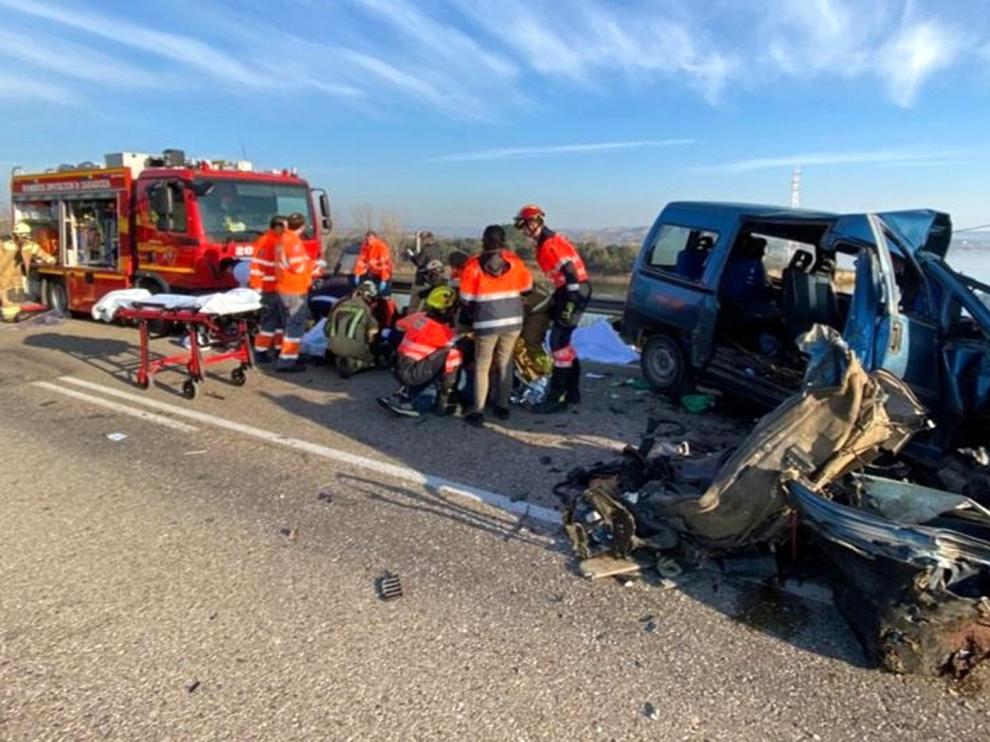 Tres muertos y cuatro heridos, dos muy graves, en una colisión en Caspe