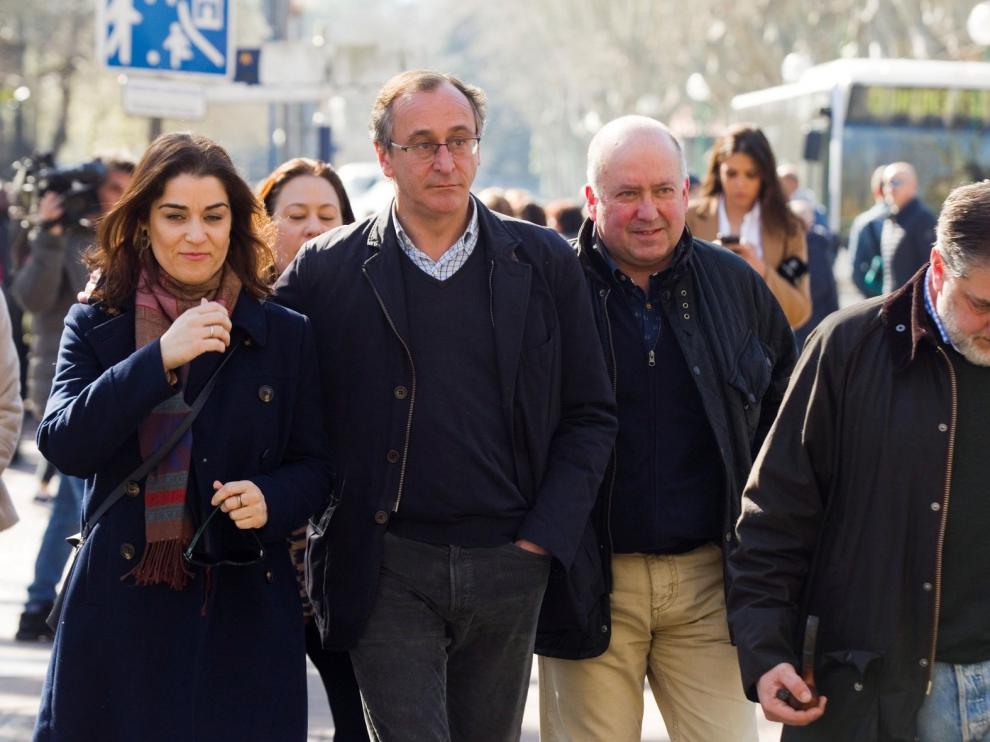 El PP deja en las manos de Alonso si quiere ser candidato
