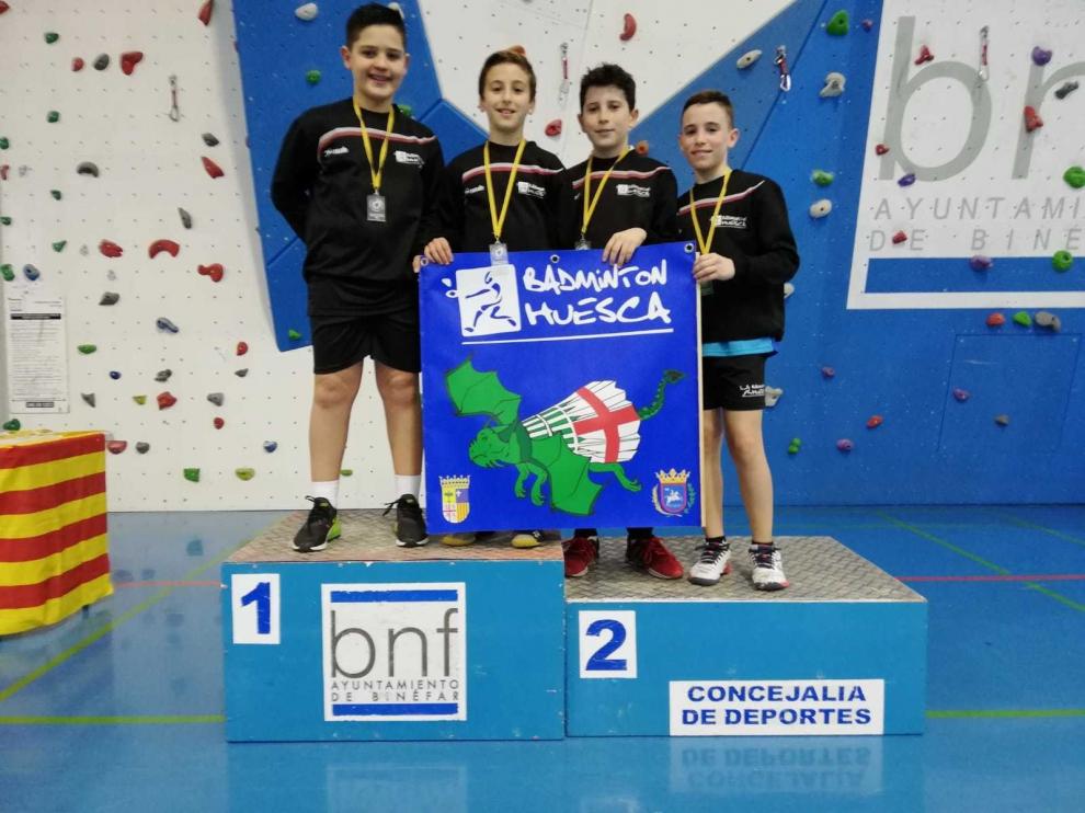 Dominio de Bádminton Huesca en Binéfar