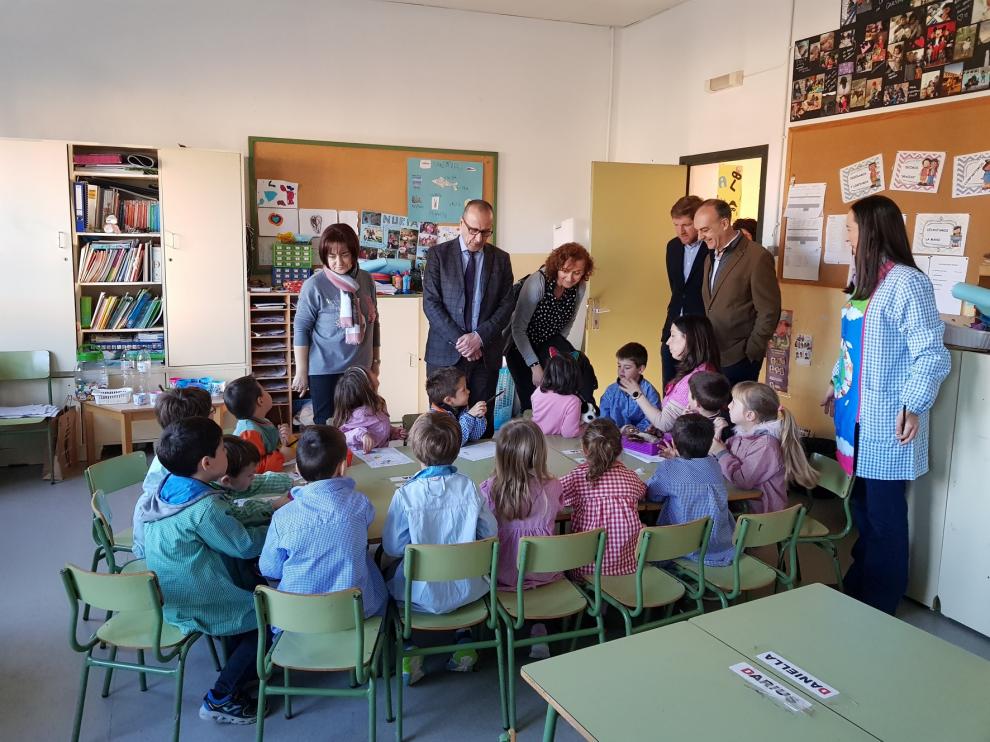 Arén y Montanuy inauguran las aulas para niños de 2 años en el medio rural