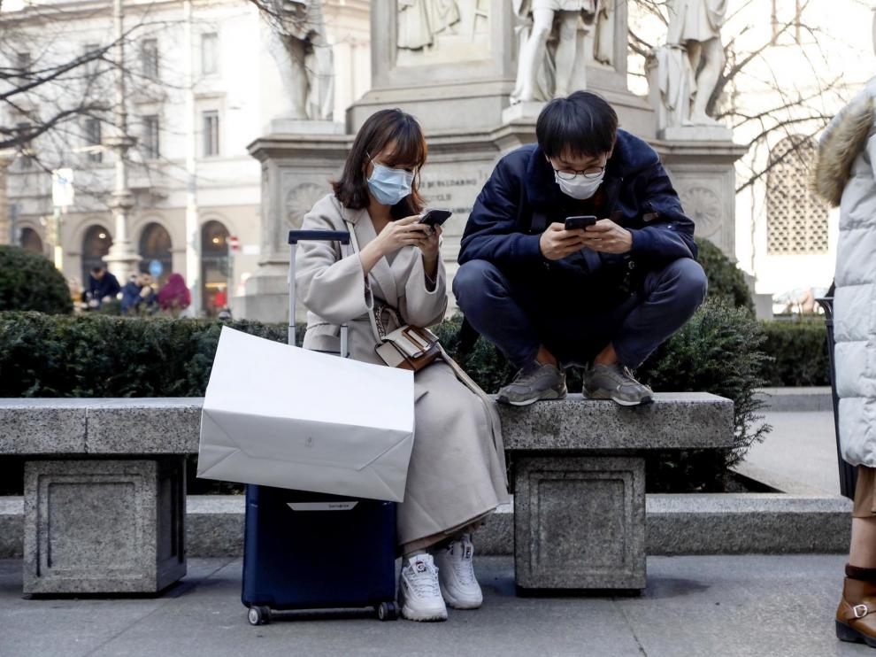 La OMS niega que el virus se propague a través del aire y dice que es seguro recibir un paquete de China