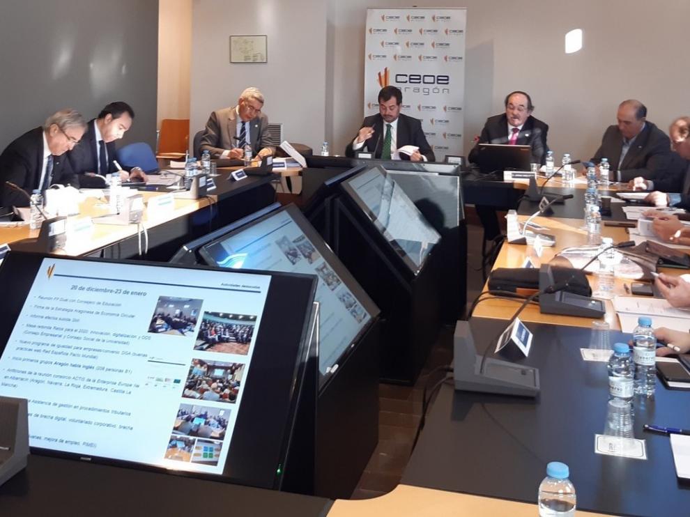 Ceoe Aragón pide afrontar el problema del absentismo