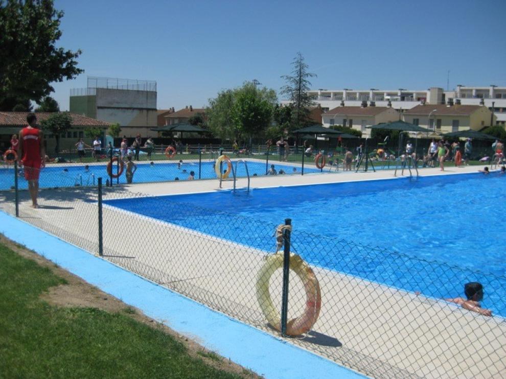 El Pleno Municipal de Almudévar aprueba estudiar y valorar la desinfección de las piscinas mediante cloración salina