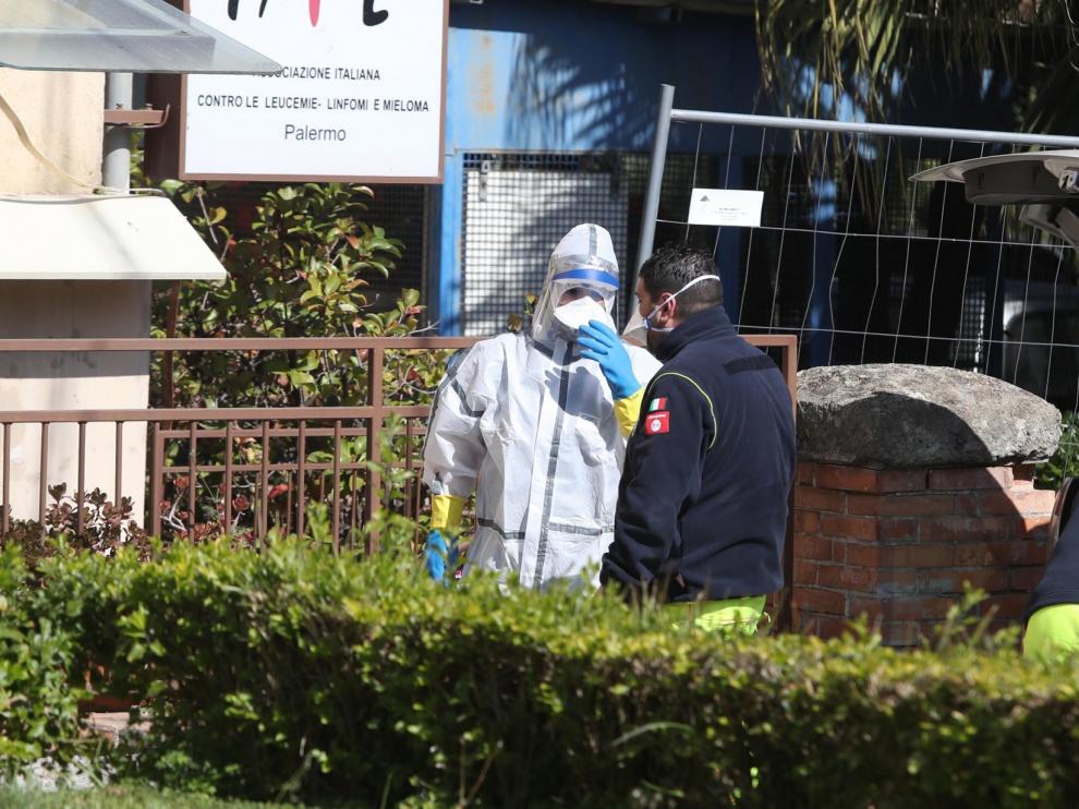 Italia alcanza 400 casos de coronavirus, 12 fallecidos, y ya hay 6 menores contagiados