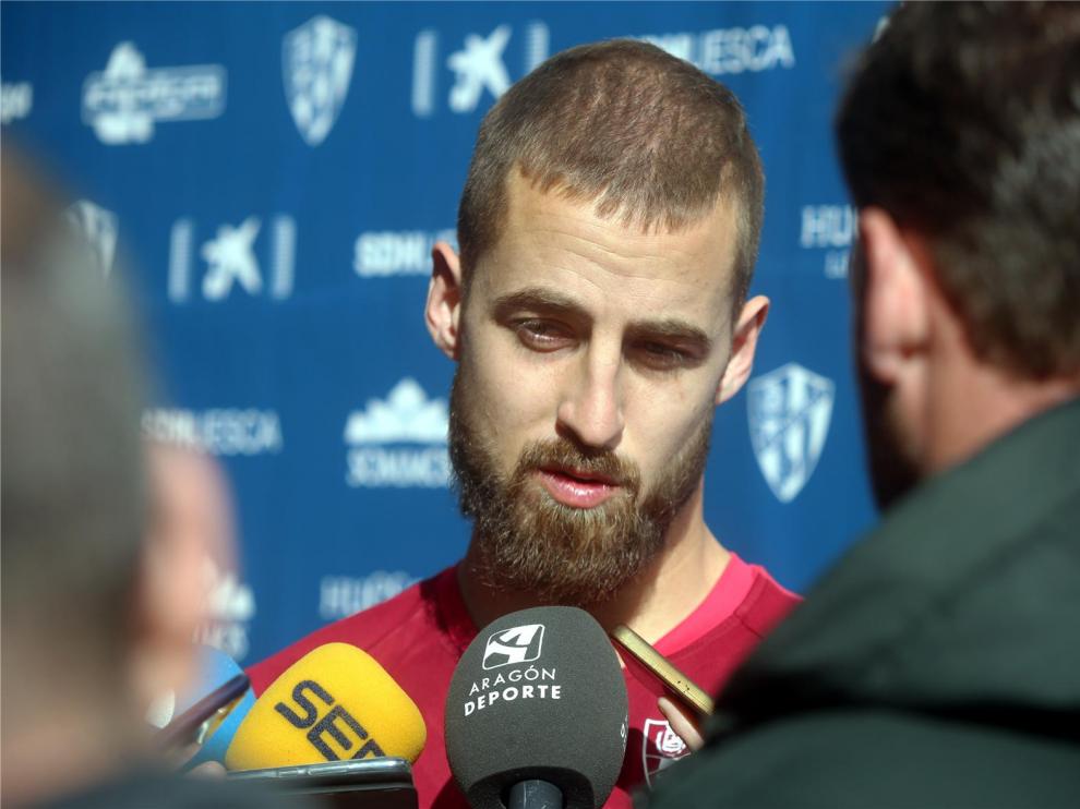 Jorge Pulido orgulloso ante su partido "centenario" con el Huesca