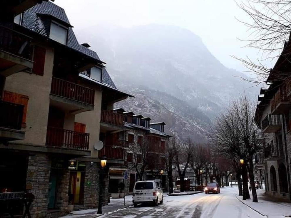 El Pirineo aragonés acaparó en enero el alojamiento turístico extrahotelero