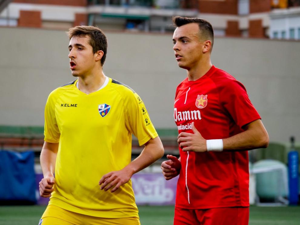 El Huesca cae ante la Damm con la cara alta y sigue fuera del descenso