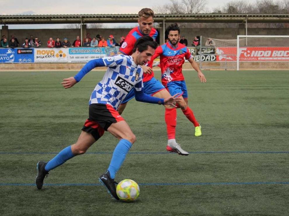 El Tamarite apura a un Tarazona que se aúpa a la primera posición
