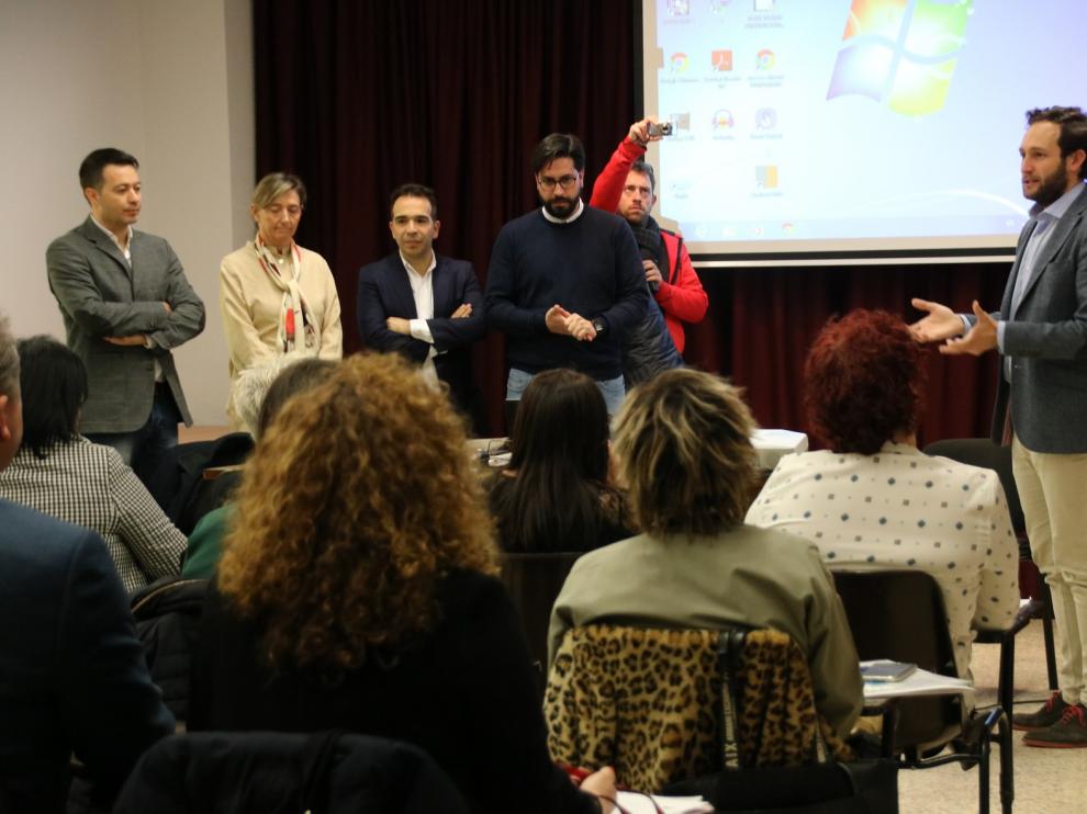 El Gobierno de Aragón muestra su apoyo a las asociaciones de comerciantes de la provincia de Huesca