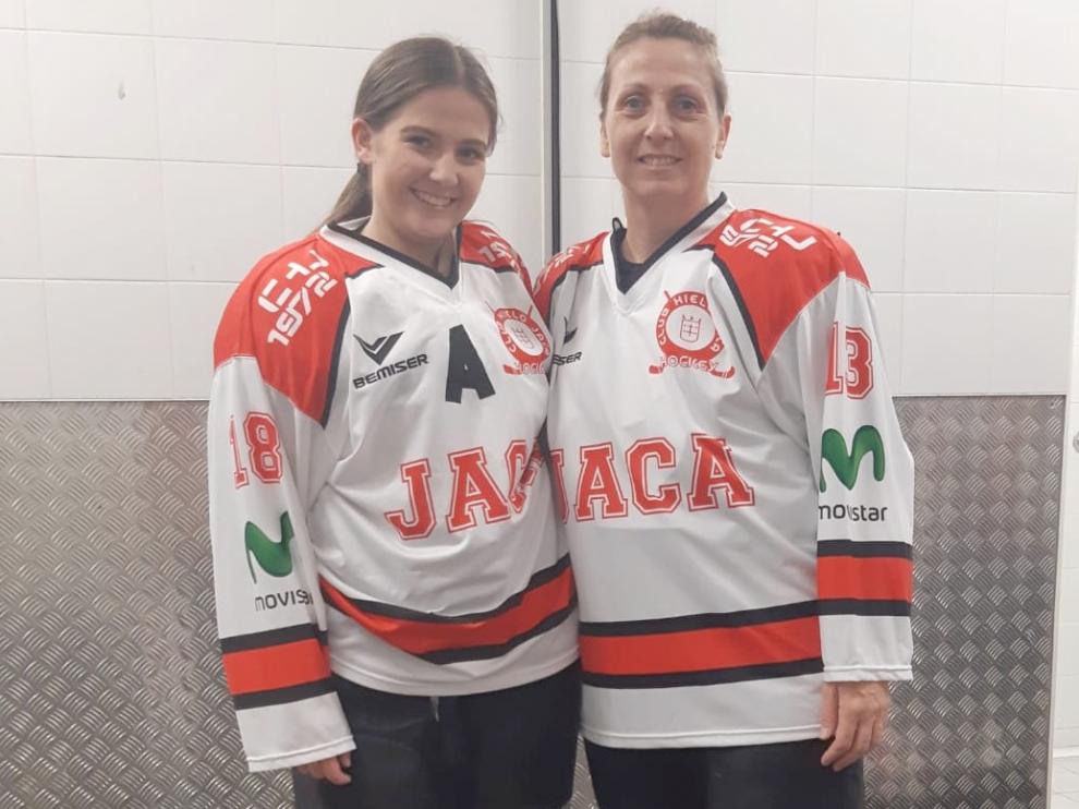 Nuria Encinar y Gemma Urzola, piezas básicas del equipo femenino del Club de Hielo Jaca