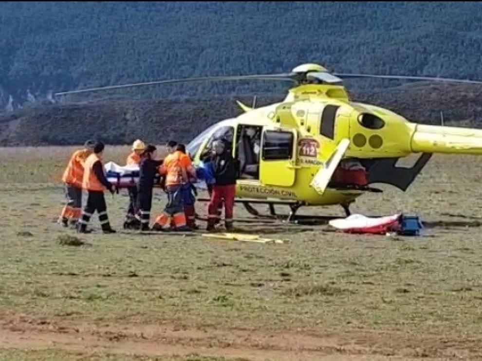 Un vecino de Caldearenas, herido al caer con su coche a la vía del tren en Sabiñánigo