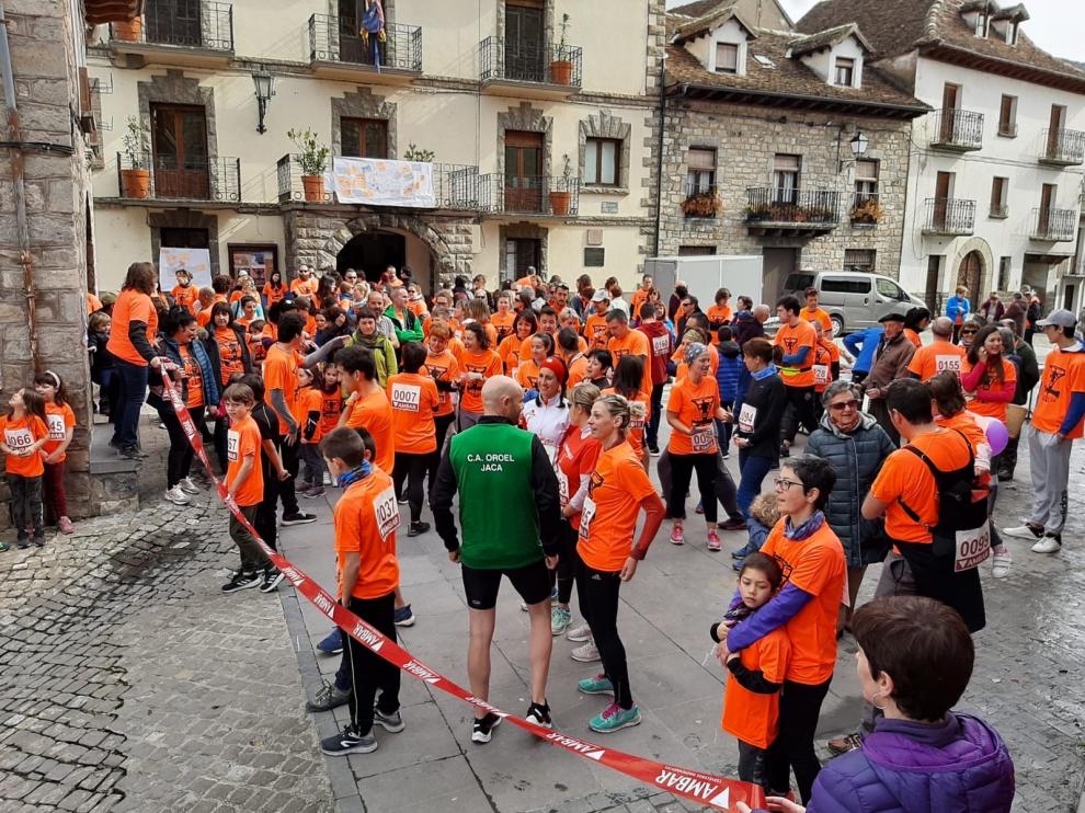 Jornada reivindicativa y lúdica en el centro de Jaca