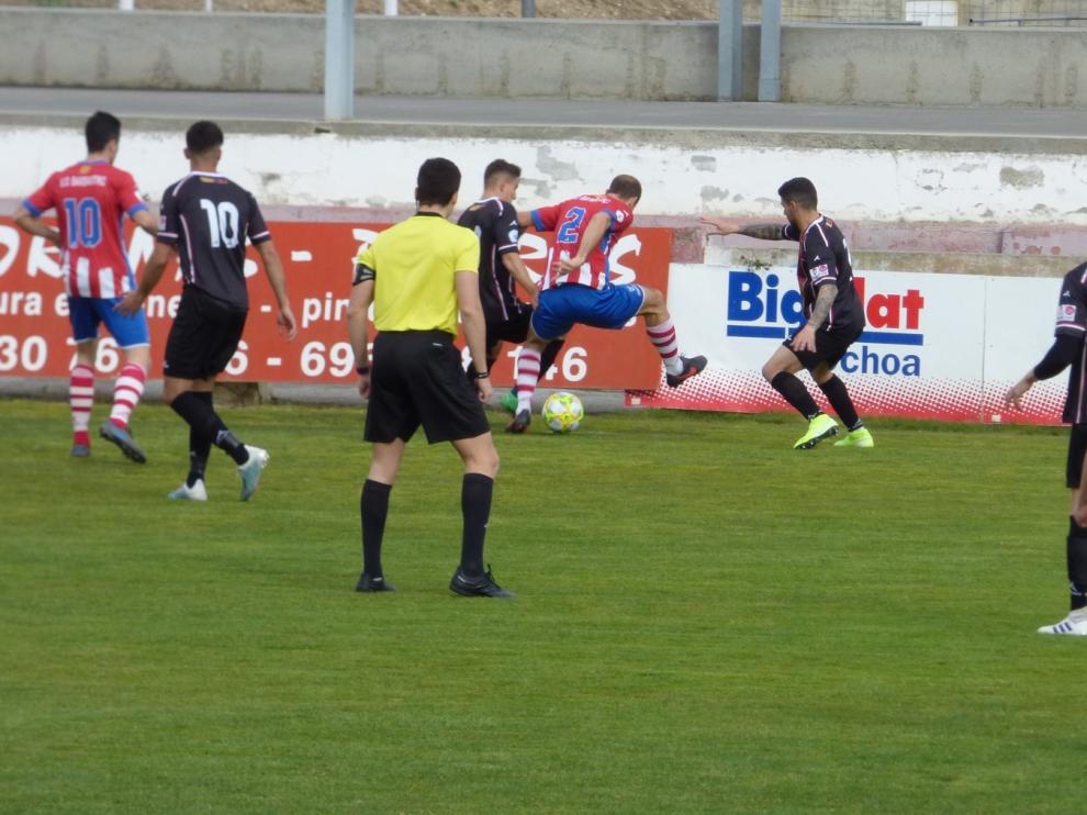 Final cruel en Barbastro que pierde los puntos ante el Teruel