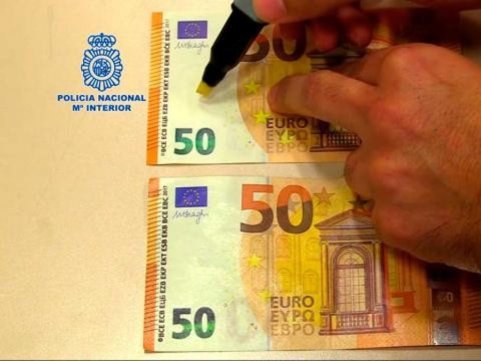 La Policía Nacional advierte de que el uso del rotulador detector de billetes falsos no siempre es efectivo