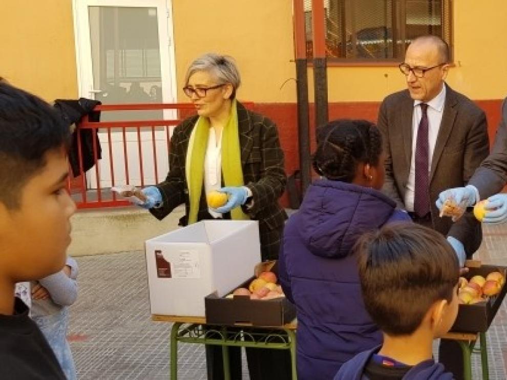 El Programa de consumo de fruta llega a diez nuevos centros