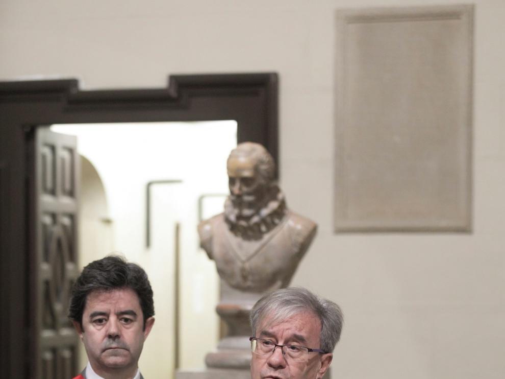 El Justicia pide que se haga cumplir la ley a las casas de apuestas